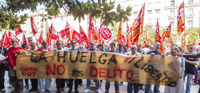 Unos trescientos sindicalistas de CCOO y UGT concentrados en Aragón.