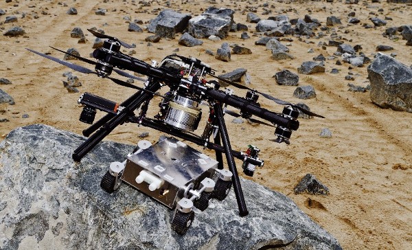 Fotografía cedida por la Agencia Espacial Europea (ESA) del dron desarrollado por la ESA para ayudar a los robots a aterrizar en Marte. 