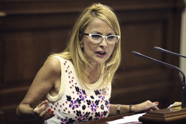 La portavoz del Partido Popular en el Parlamento de Canarias, María Australia Navarro.