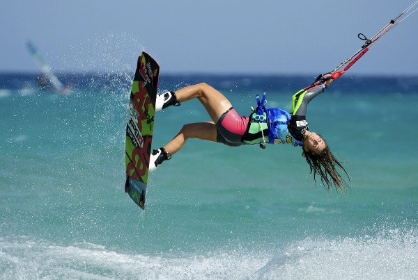 La española Gisela Pulido, nueve veces campeona del mundo, que ha quedado segunda en la jornada de hoy en la modalidad de estilo libre, dentro del Campeonato Mundial de Windsurf y Kiteboard de Fuerteventura 2014, que se disputa en las playas de Jandía, en el municipio de Pájara (Fuerteventura).