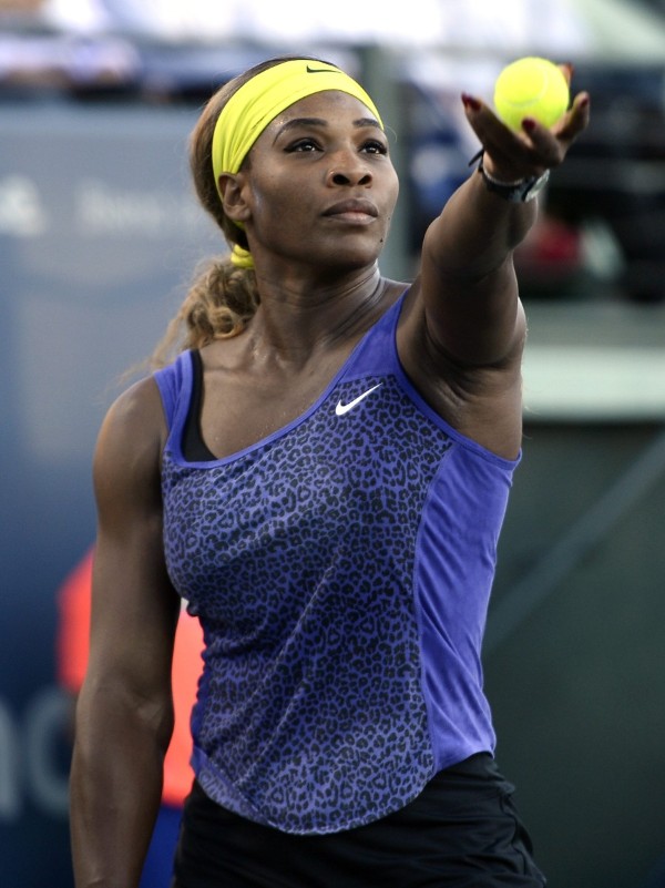 La tenista estadounidense Serena Williams en acción.
