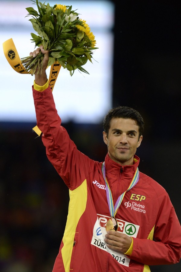 El ganador de la competencia de marcha de 20 kilómetros Miguel Ángel López.
