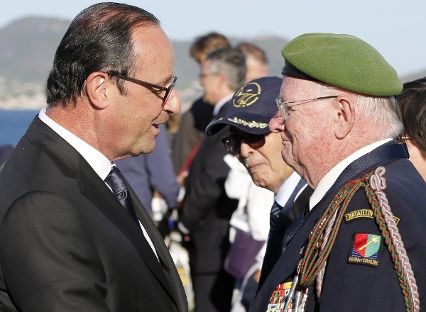 Francois Hollande en un acto conmemorativo de la II Guerra Mundial.