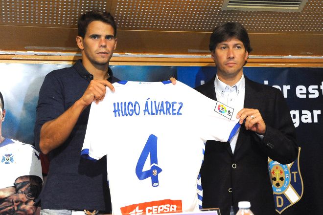 La presentación de Hugo Álvarez.