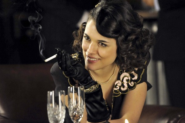 Adriana Ugarte en el papel de la joven modista Sira Quiroga.