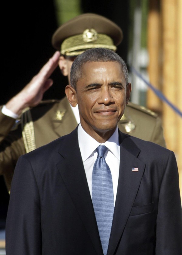 El presidente estadounidense, Barack Obama, durante la ceremonia de bienvenida celebrada en su honor en Tallin (Estonia), hoy, miércoles 3 de septiembre de 2014. 