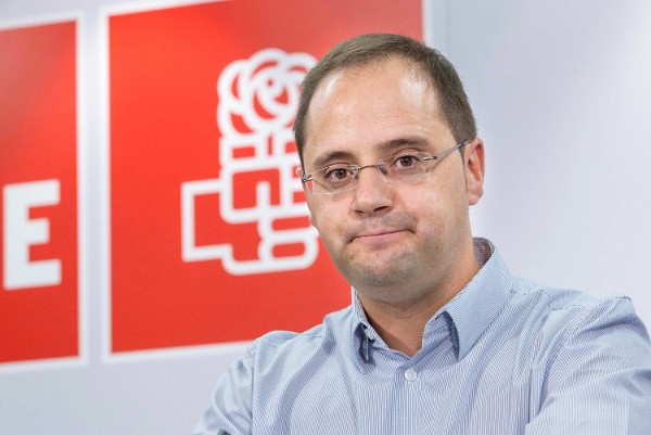 El secretario de Organización del PSOE, César Luena.