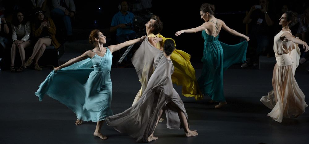 Espectáculo de baile ofrecido en el desfile de Duyos que ha tenido lugar en la cuarta jornada de la 60 edición de la Mercedes-Benz FashionWeek (MBFWM) Madrid, que se prolongará hasta el 16 de septiembre.
