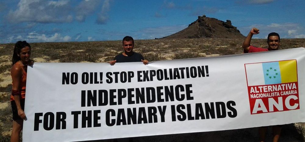 ANC desplegó esta pancarta en las Islas Salvajes.
