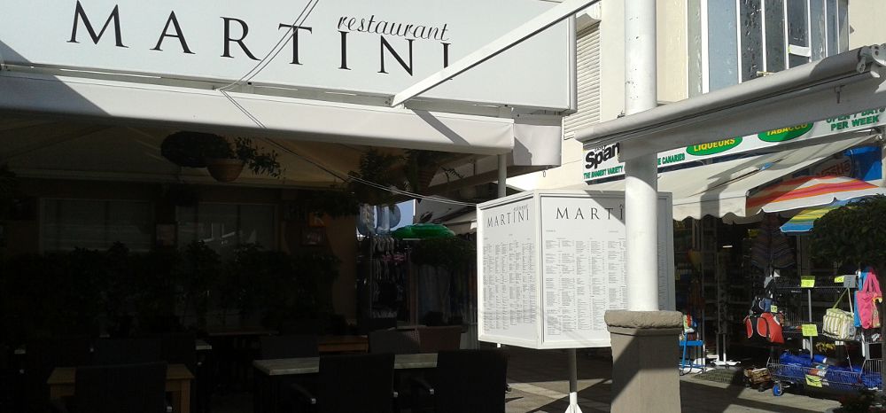 Uno de los locales afectados por los asaltos ha sido el restaurante Martini, situado junto a la calle Londres de Playa de Fañabé.