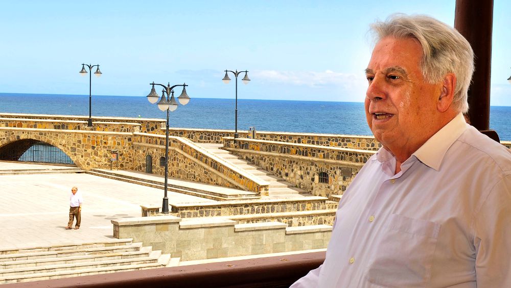 Marcos Brito, en el balcón del Ayuntamiento portuense, en junio de este año.