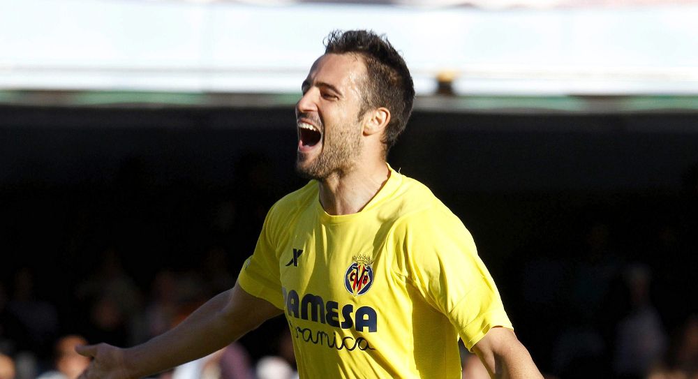 El defensa del Villarreal Mario Gaspar celebra un gol.