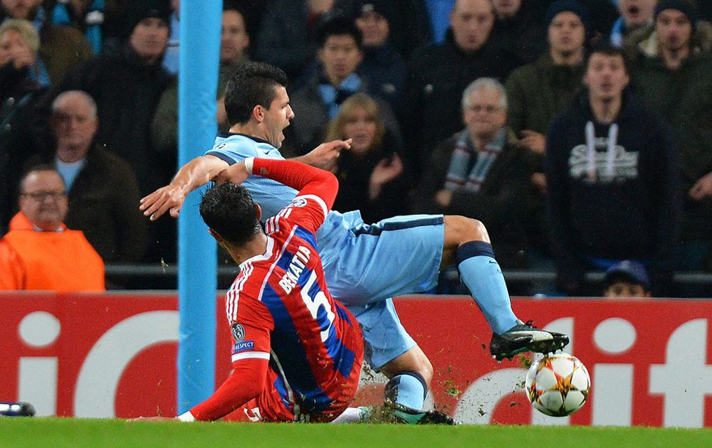 Agüero hizo tres goles al Bayern.