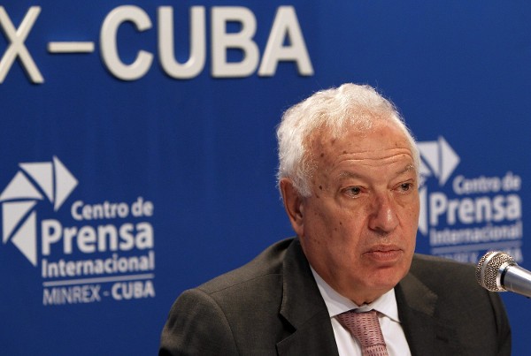 El ministro español de Asuntos Exteriores, José Manuel García-Margallo, realiza declaraciones a la prensa el martes 25 de noviembre de 2014, en La Habana (Cuba), al concluir una visita de dos días a la isla.