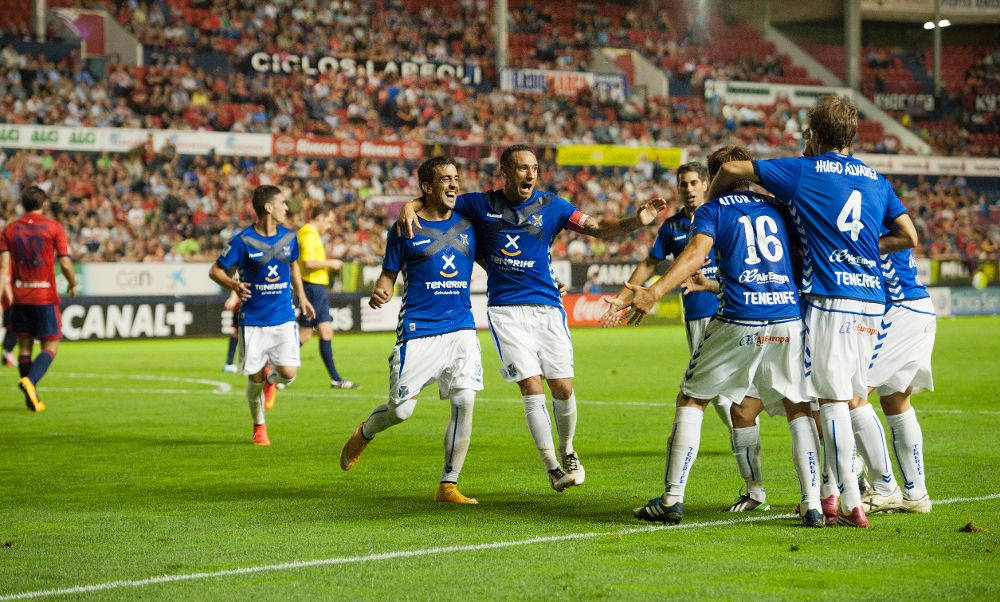 Los jugadores del Tenerife confian en lograr la victoria en su visita al Lugo.
