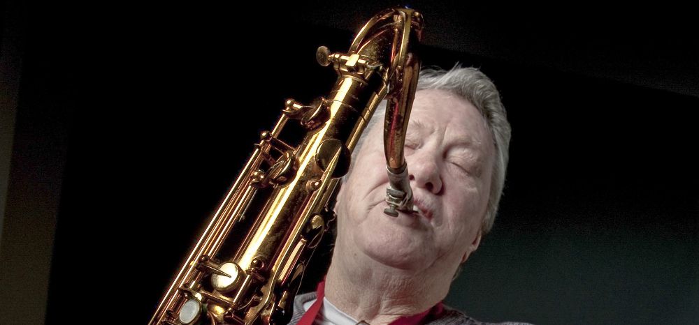 Fotografía de archivo fechada el 6 de febrero de 2012 que muestra el saxofonista Bobby Keys.