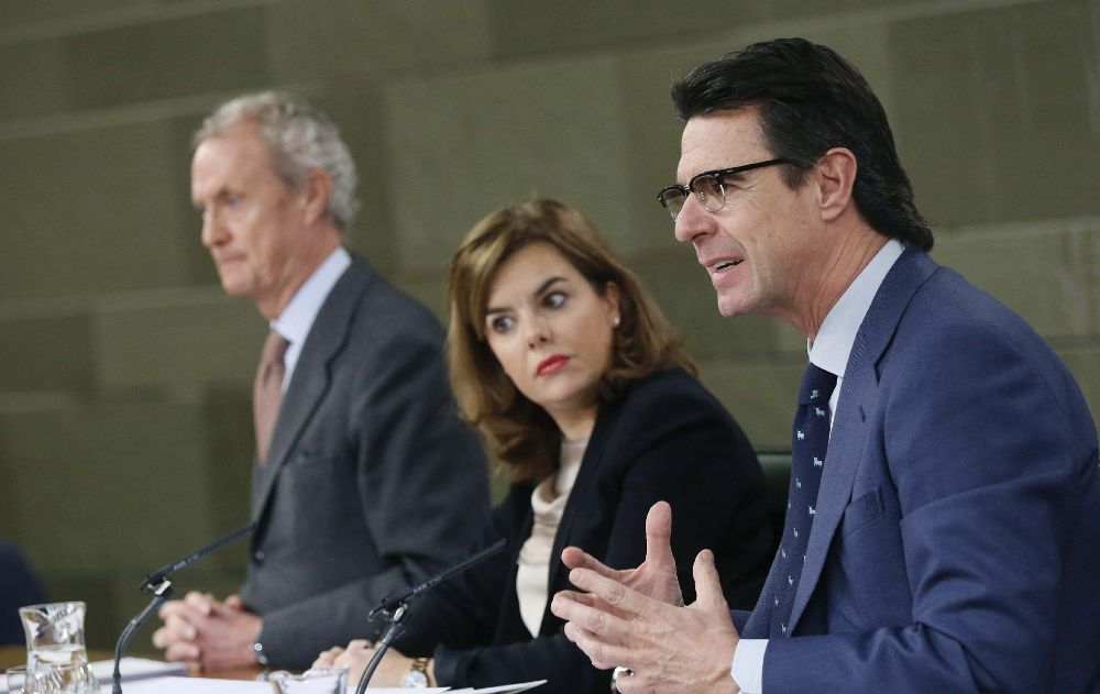 Soria explica la decisión en rueda de prensa al término del Consejo de Ministros de hoy.