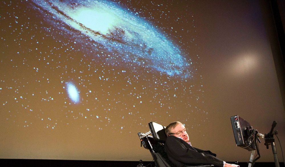 El científico Stephen Hawking, estrella este año.