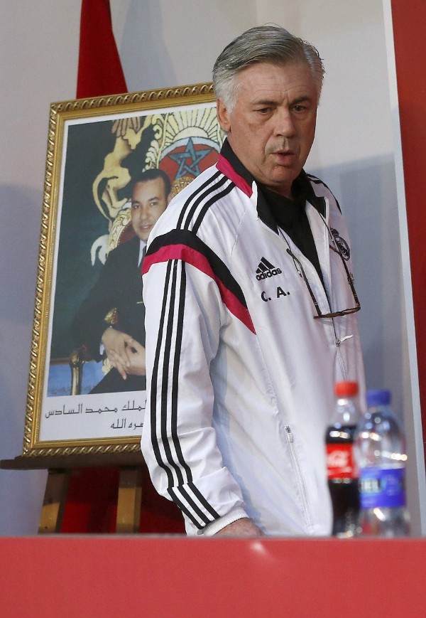 El entrenador del Real Madrid, el italiano Carlo Ancelotti, durante la rueda de prensa ofrecida en Rabat, en la víspera de la semifinal del Mundial de Clubes que les enfrenta en Marrakech al Cruz Azul mexicano.
