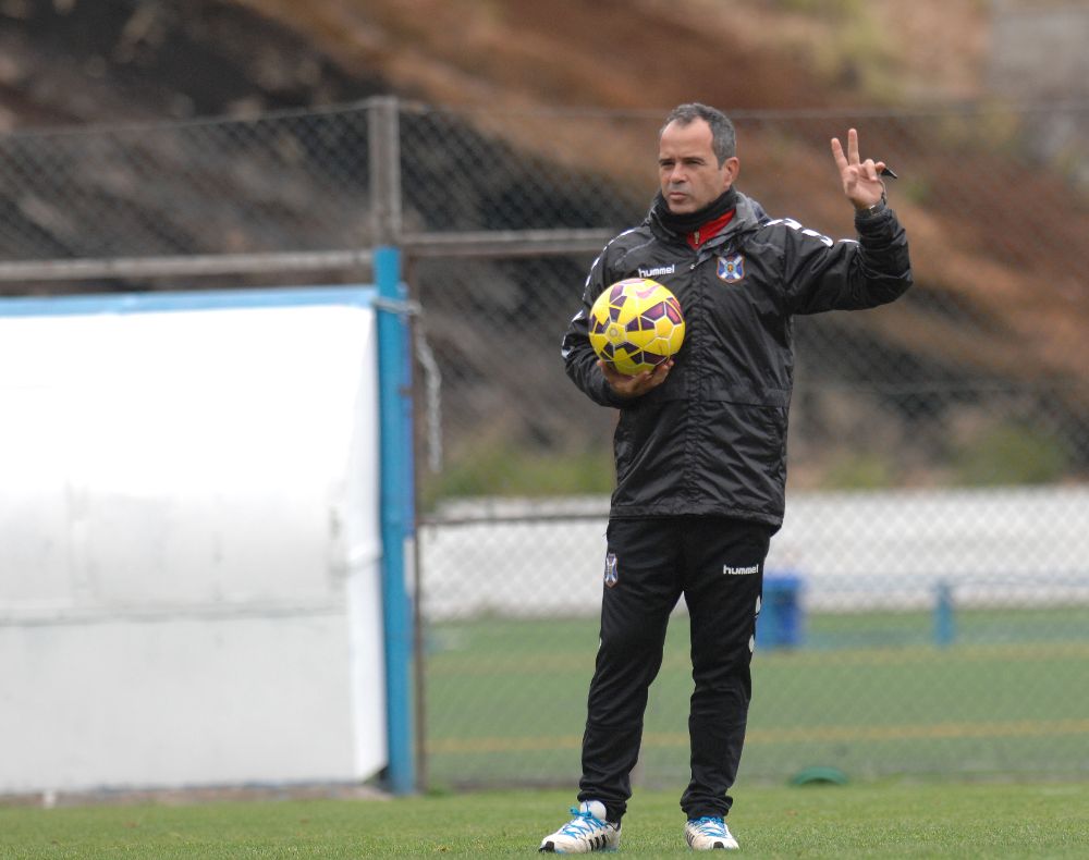 Álvaro Cervera, entrenador del CD Tenerife.