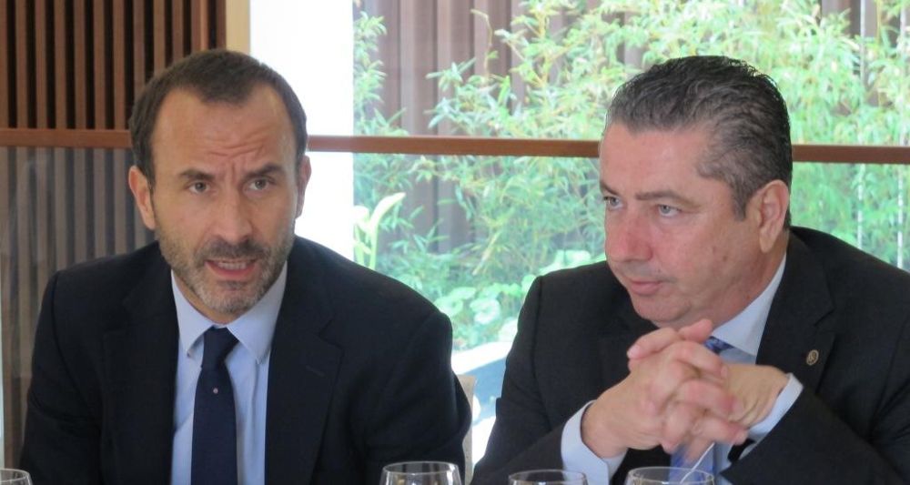 Francisco Torres (izquierda) y Juan Barrientos, presidente de Tenerife Network, durante el encuentro. 