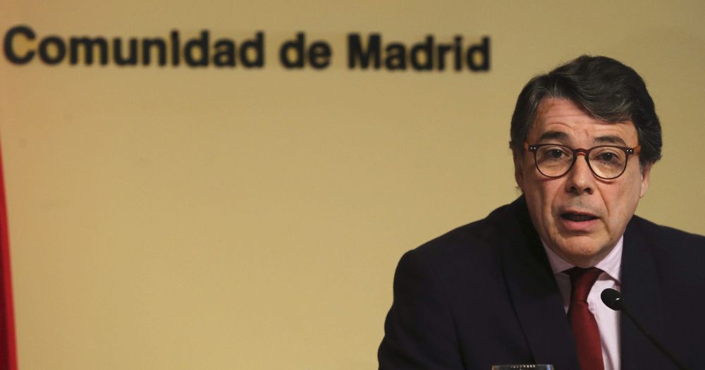 El presidente de la Comunidad de Madrid, Ignacio González, en rueda de prensa convocada de urgencia, ha denunciado hoy un intento de "extorsión" policia.