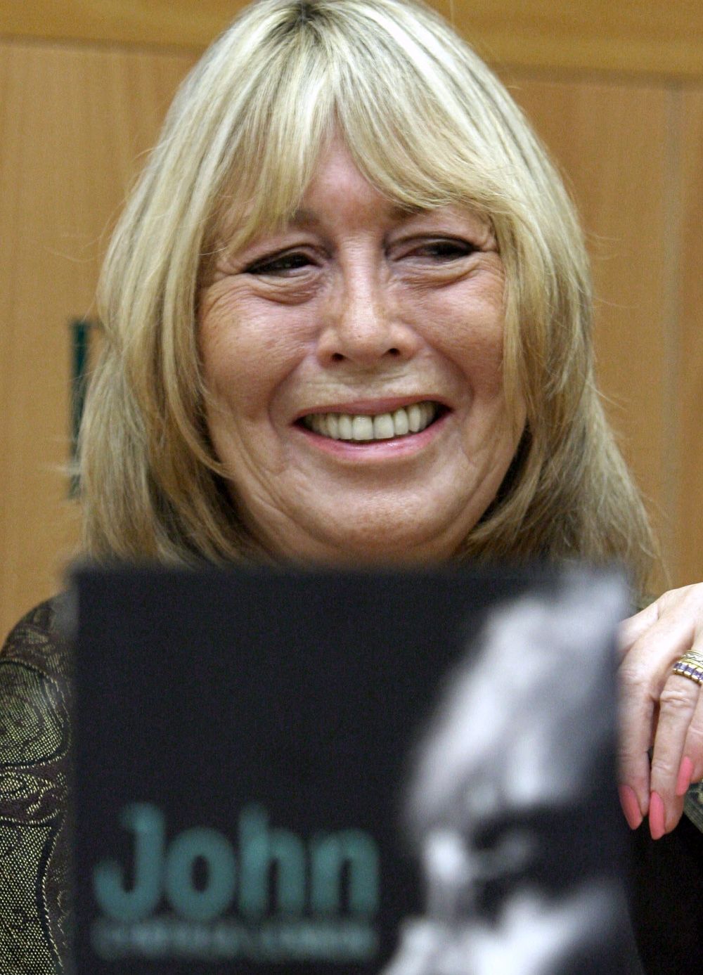 06, de Cynthia Powell, la primera esposa del beatle John Lennon.