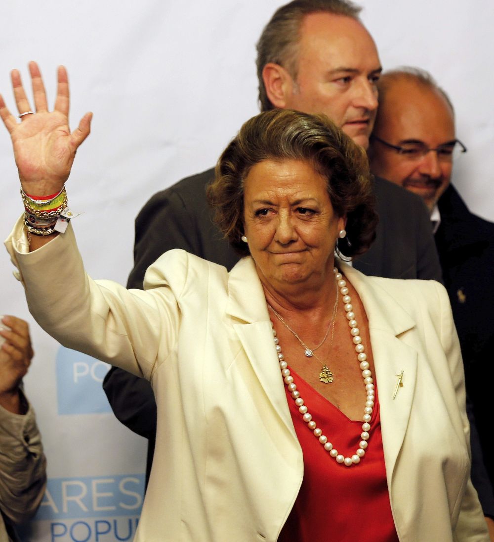 La candidata del PP a la alcaldía de Valencia, Rita Barberá, y el candidata a la presidencia de la Generalitat, Alberto Fabra.