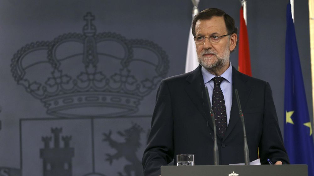 El presidente del Gobierno, Mariano Rajoy, durante la rueda de prensa que ofreció junto a la primera ministra de la República de Polonia, hoy, en el Palacio de la Moncloa.