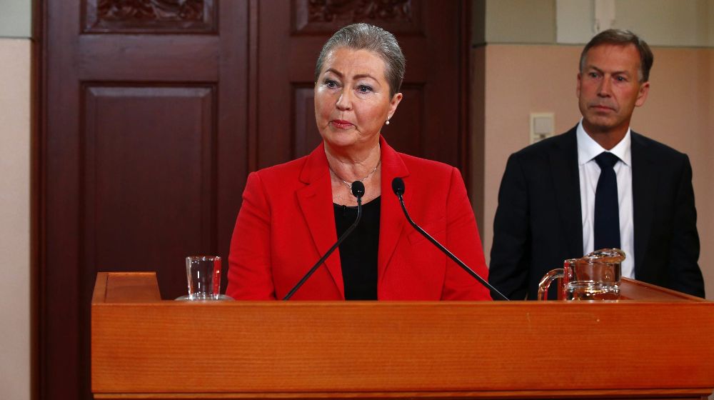 Kaci Kullman Five, nueva directora del Comité del Premio Nobel de la Paz noruego, anuncia que el Cuarteto para el Diálogo Nacional en Túnez ha ganado el premio Nobel de la Paz 2015.