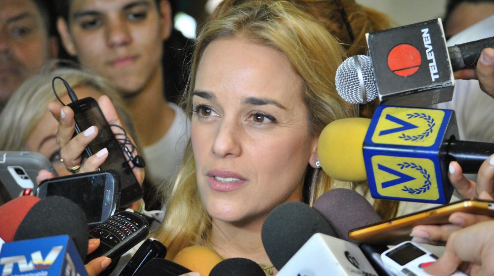 La esposa del líder político opositor Leopoldo López, Lilian Tintori, pidió ayer la excarcelación de su marido y la anulación de la condena tras conocer el testimonio de Nieves.