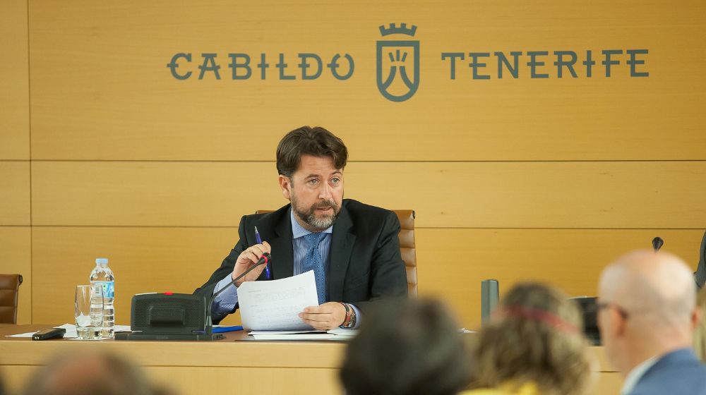 Rueda de prensa ofrecida hoy por el presidente del Cabildo tinerfeño, Carlos Alonso.