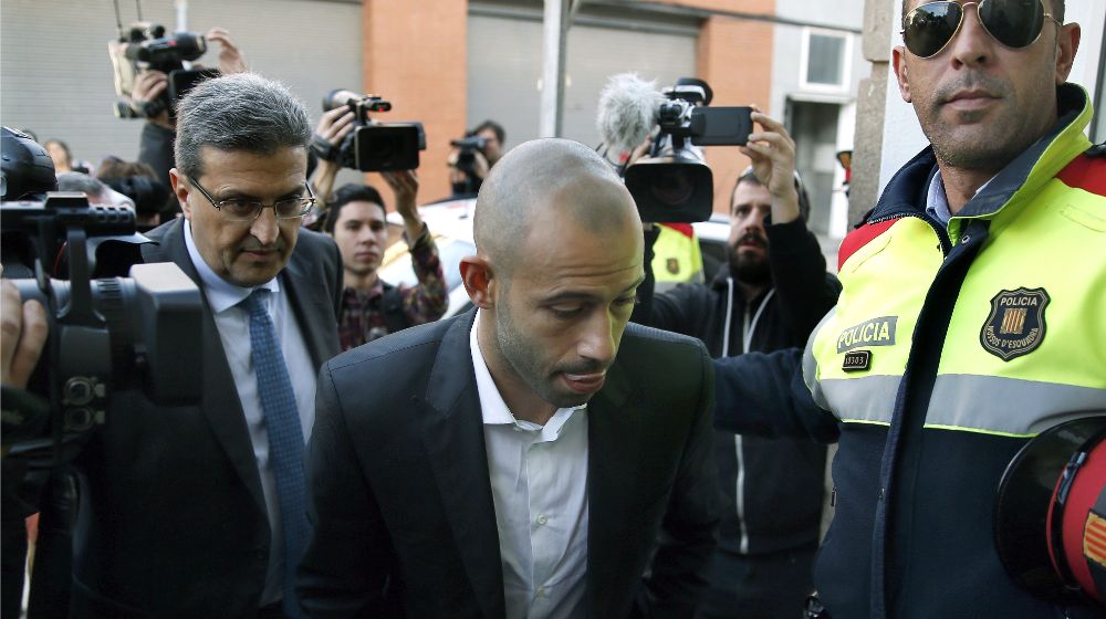 Mascherano, a la entrada del juzgado de Gavà, donde estaba citado a declarar por un presunto fraude fiscal.