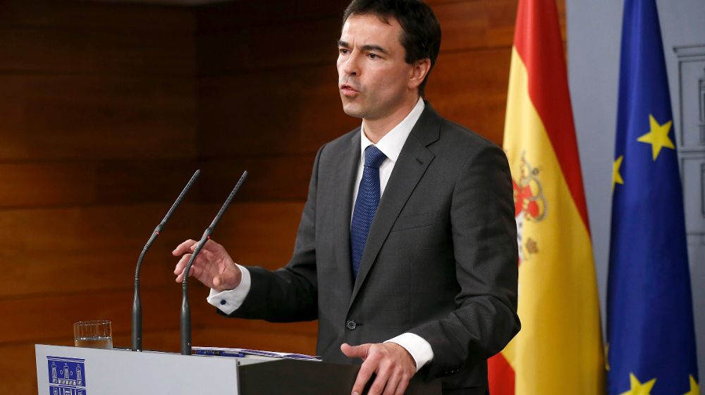 El líder de UPyD, Andrés Herzog, durante la rueda de prensa tras la reunión mantenida con Mariano Rajoy.