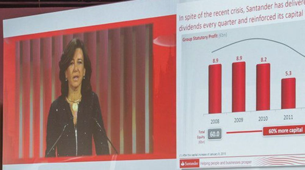 Fotografía facilitada por el Banco Santander de su presidenta, Ana Botín, durante su intervención en el Día del Inversor del Santander, que se celebra en Londres.