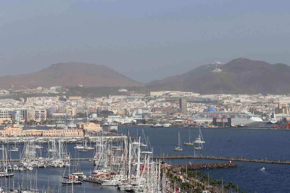 En la imagen, una vista de la zona de La Isleta y el puerto de Las Palmas de Gran Canaria.