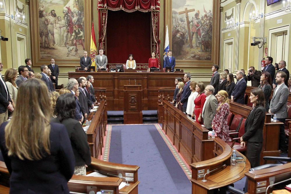 El pleno del Parlamento de Canarias.