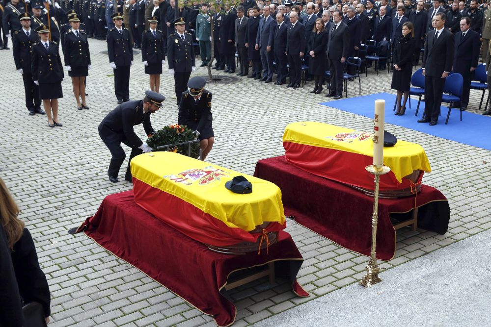 Momento del funeral de Estado por los policías Jorge García Tudela e Isidro Gabino San Martín Hernández.
