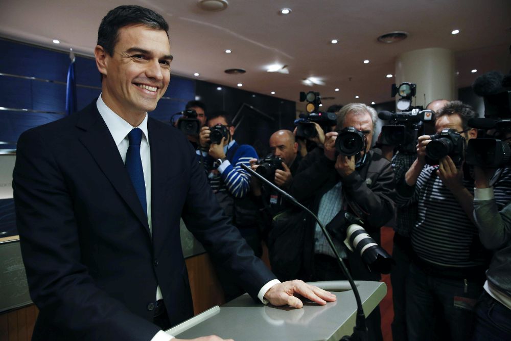 El secretario general del PSOE, Pedro Sánchez, durante la rueda de prensa tras su reunión con el Rey.