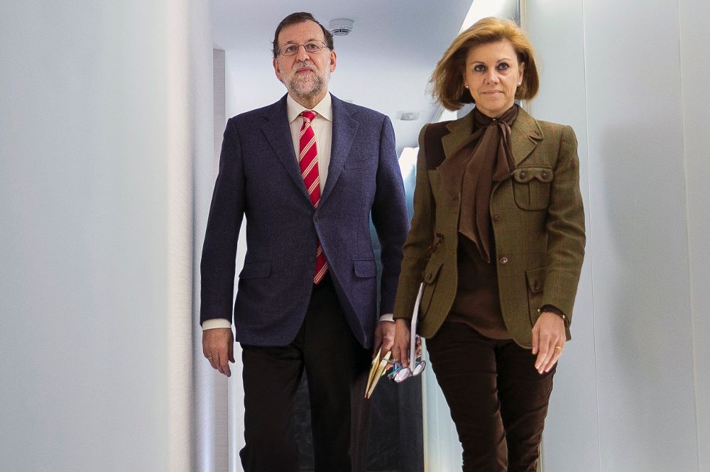 Mariano Rajoy y la secretaria general, María Dolores de Cospedal, el lunes, a su llegada a la reunión del Comité de Dirección de la formación.
