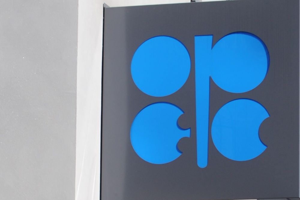 Fotografía de archivo tomada el 13 de septiembre de 2010 que muestra el logotipo de la Organización de Países Exportadores de Petróleo (OPEP) en su sede en Viena (Austria).