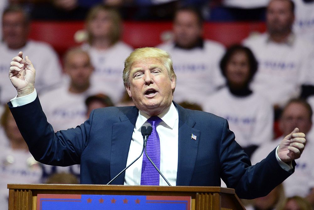 El aspirante a la candidatura repulicana a la presidencia Donald Trump se dirige a sus simpatizantes durante un acto de campaña en Las Vegas.