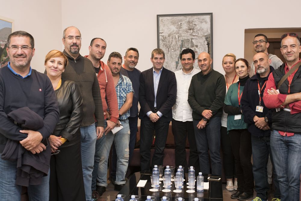 Reunión de Fernando Clavijo con los representantes de los trabajadores.
