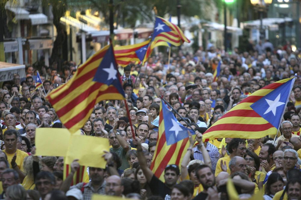 Las encuestas detectan un cierto enfriamiento del fervor independentista en Cataluña.