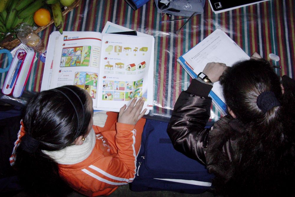 Los niños españoles están entre los más presionados de Europa por los deberes escolares.