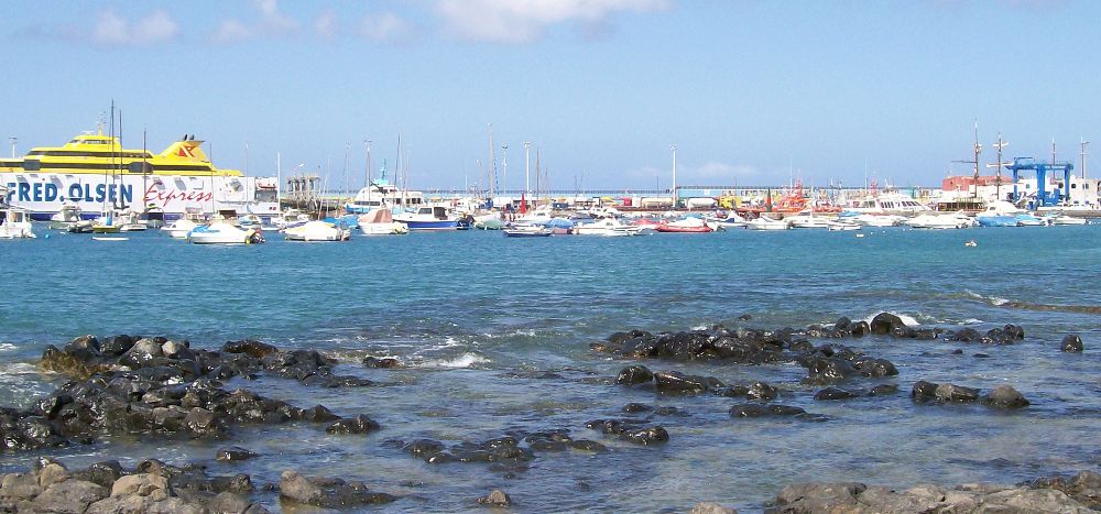 Vista del puerto de Los Cristianos.J. FEO
