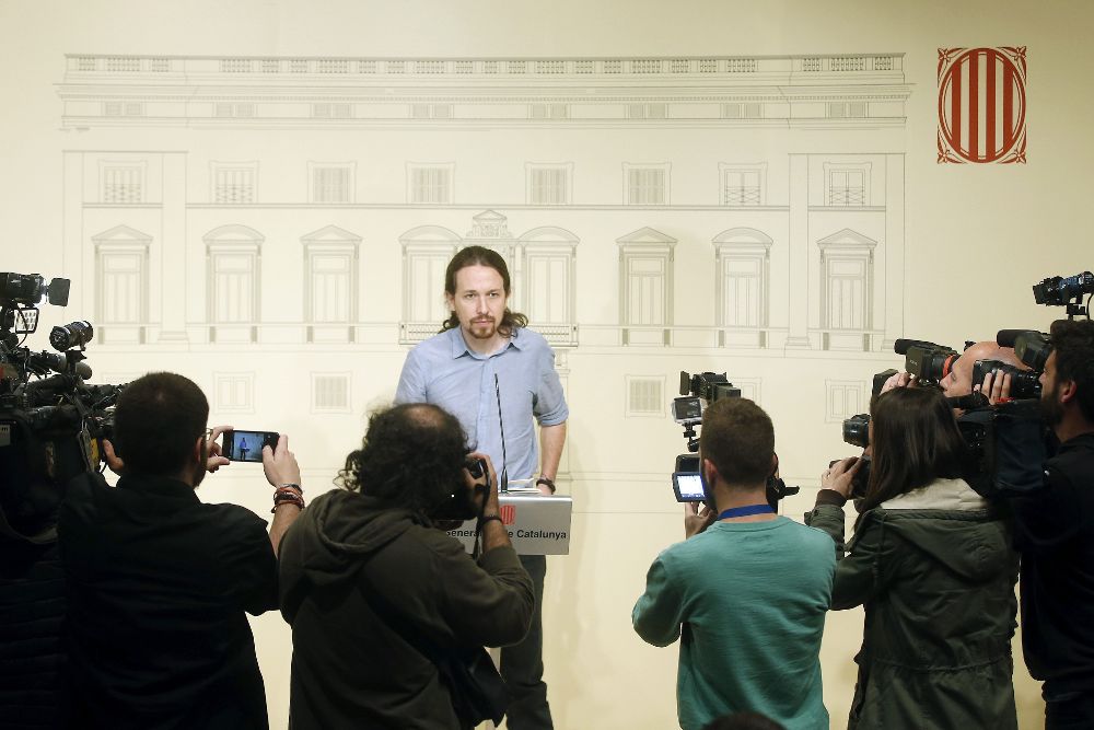 Pablo Iglesias durante la rueda de prensa que ha ofrecido tras reunirse con el presidente catalán.