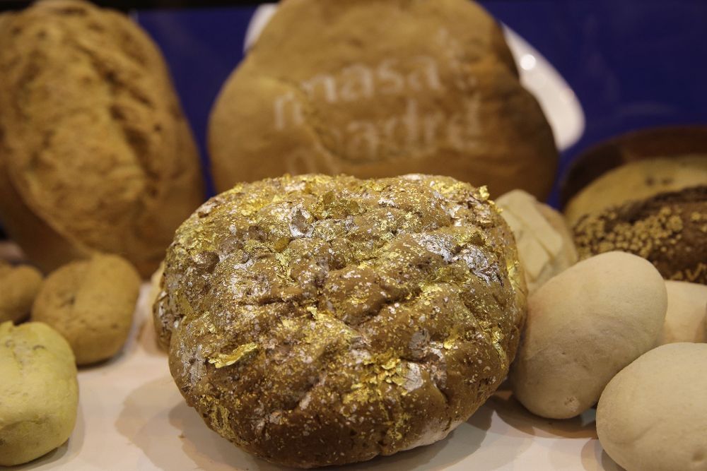 Pan quínoa y chía con oro y plata, uno de los panes más caros del mundo.