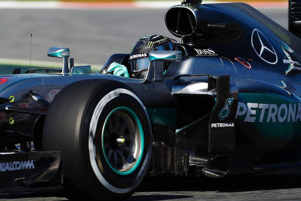 El piloto alemán de Mercedes, Nico Rosberg, durante la primera sesión de entrenamientos libres.
