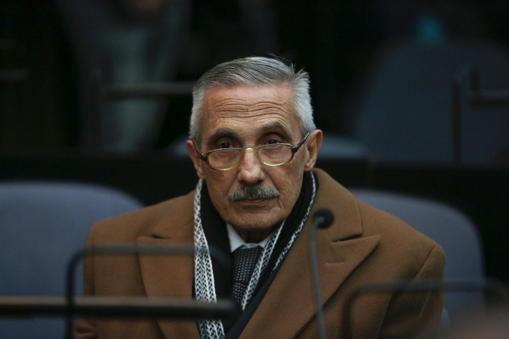 El exagente de la inteligencia Argentina Miguel Ángel Furci asiste a la lectura de la sentencia por el Plan Condor, ayer, viernes, en los tribunales de Buenos Aires.